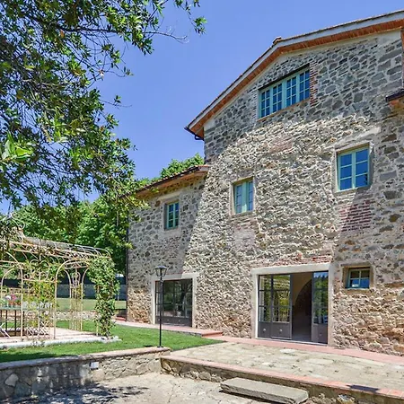 Il Meriggeto أريتسو